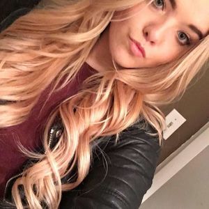 Meet your Posher, Olivia